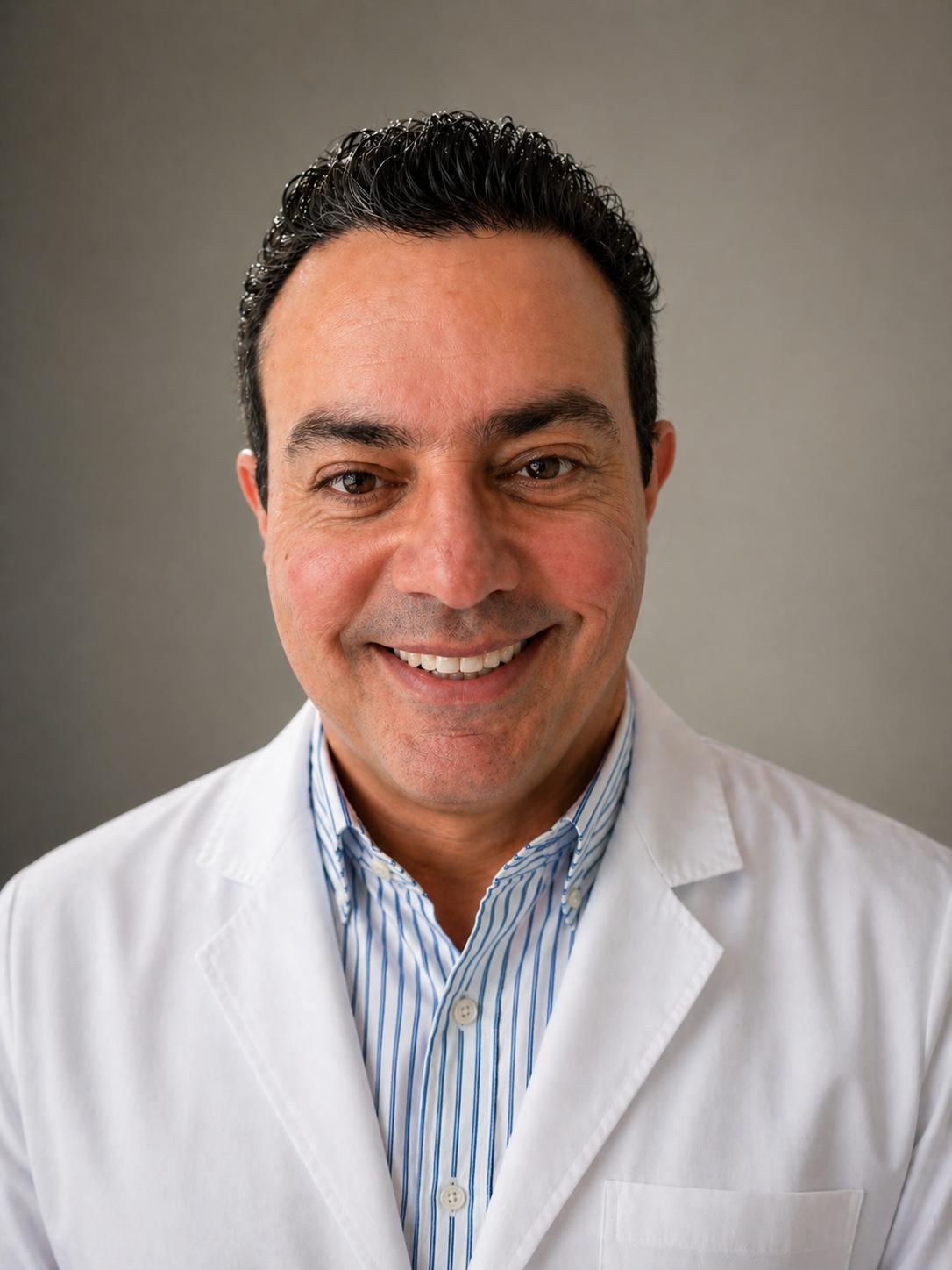 Dr. Edmundo Ramón Figuera Castro